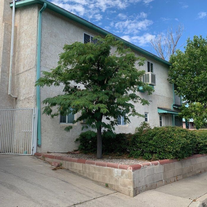Primary Photo - 2602 Garfield Ave A-1