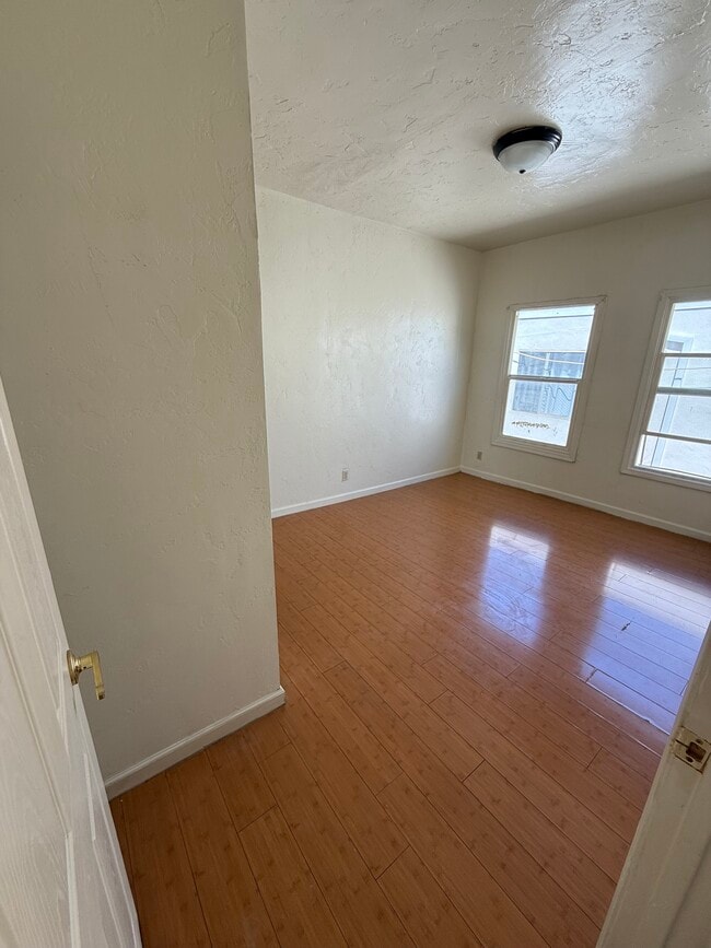 Foto del edificio - 5752 Virginia Ave