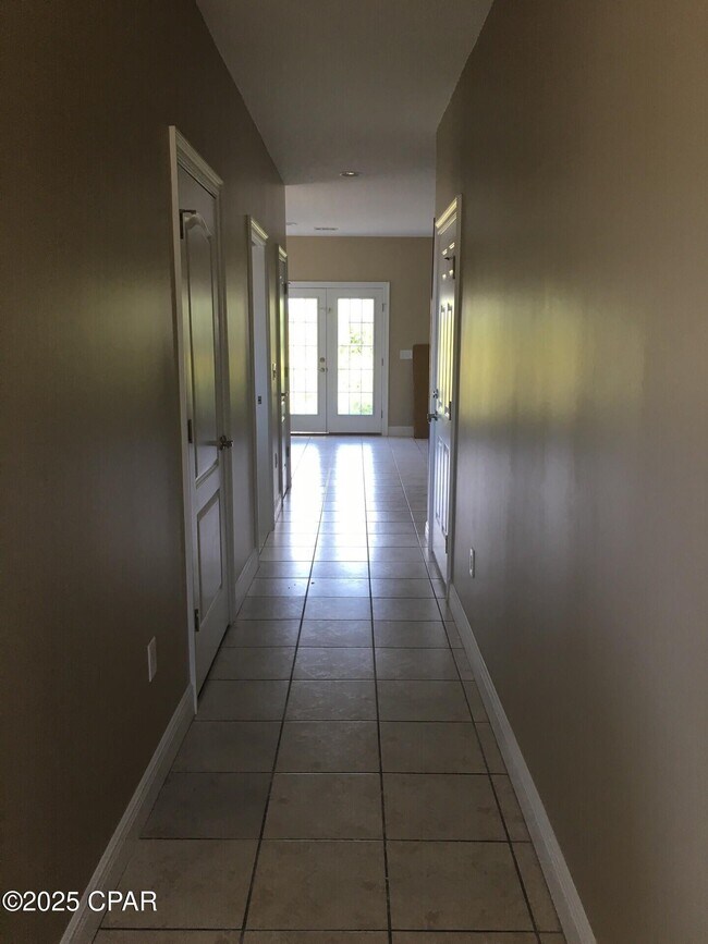 Foto del edificio - 405 Judy Pl