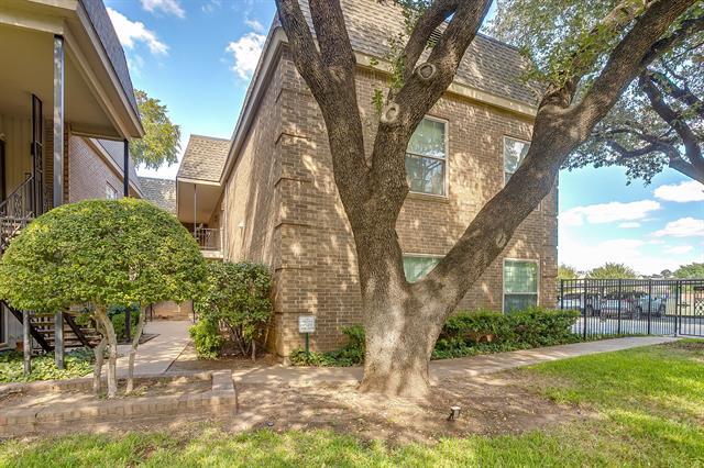 Foto del edificio - 4420 Harlanwood Dr
