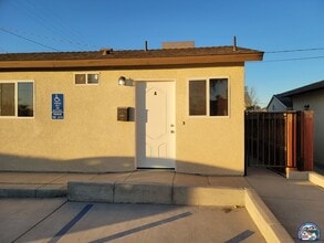 Building Photo - 423 S Imperial Ave