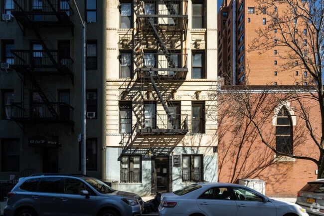 Lower Exterior - 439 E 74th St