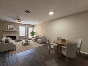 Building Photo - 7417 Kingswood Dr