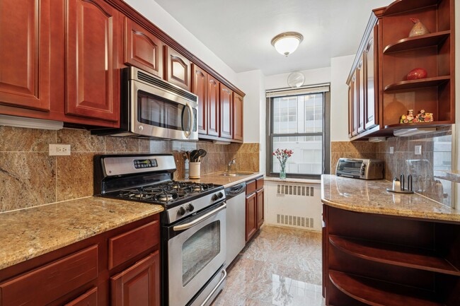 Foto del edificio - 135 E 54th St