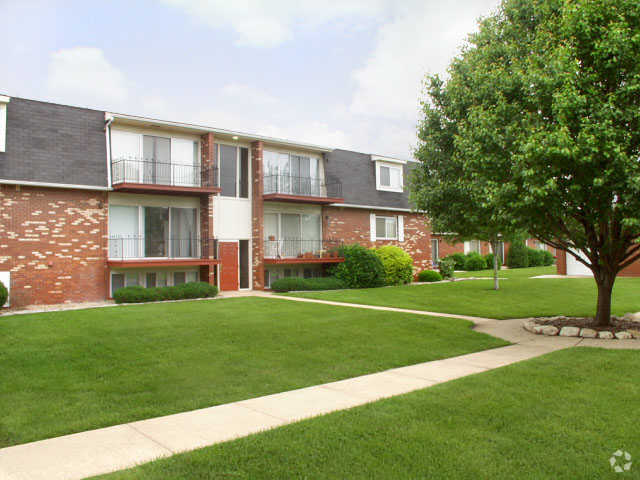 Patio - Village Park at Eastborough