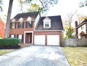 Building Photo - 3614 Scenic Valley Dr