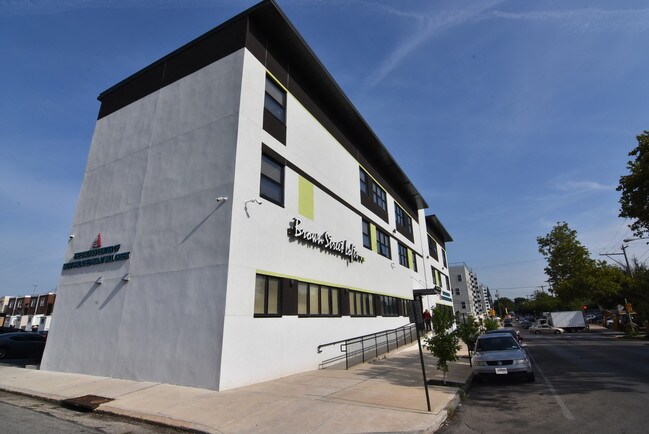 Foto del edificio - 4800 Brown St