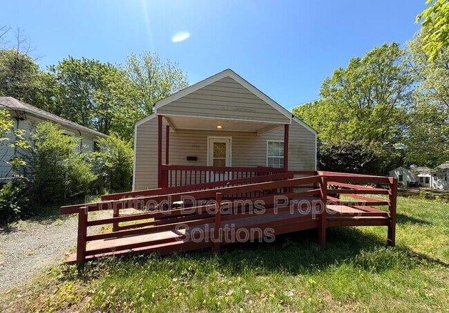 Foto del edificio - 1000 E Brookline St