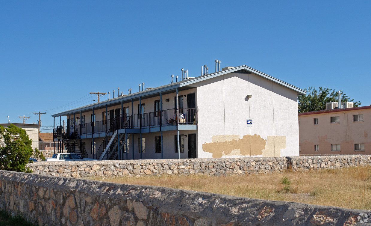 Building Photo - Alto Sol Apartments