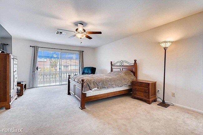 Building Photo - 5 br, 3 bath House - 8963 Bracken Cliff Court
