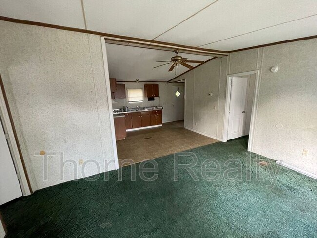 Building Photo - 275 Booth Ln