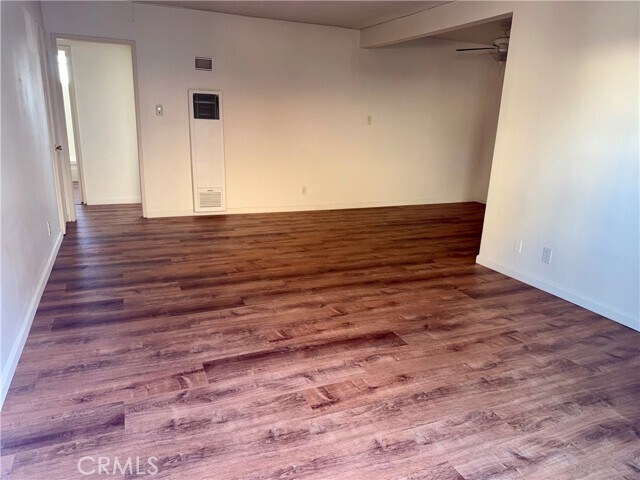 Foto del edificio - 11118 Newville Ave
