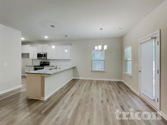 Building Photo - 229 Spring Knoll Dr