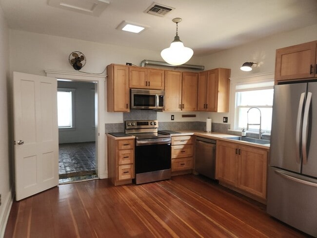 Building Photo - Awesome 1-bedroom, 1-bath historic home in Tucson’s Barrio Viejo Historic District.