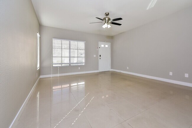 Foto del edificio - 3472 Wordsworth St