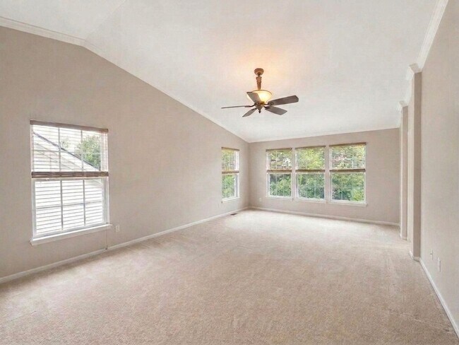 Building Photo - Spacious 4 Bed / 3.5 Bath Home with Finished Basement & Community Amenities in Wadsworth!