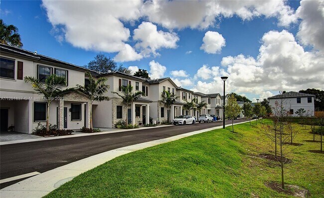 Foto del edificio - 550 SW 19th Ter