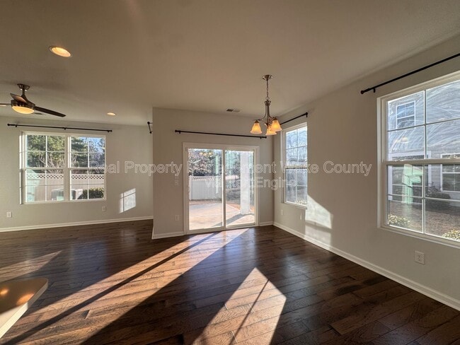 Building Photo - 837 Salem Pointe Pl