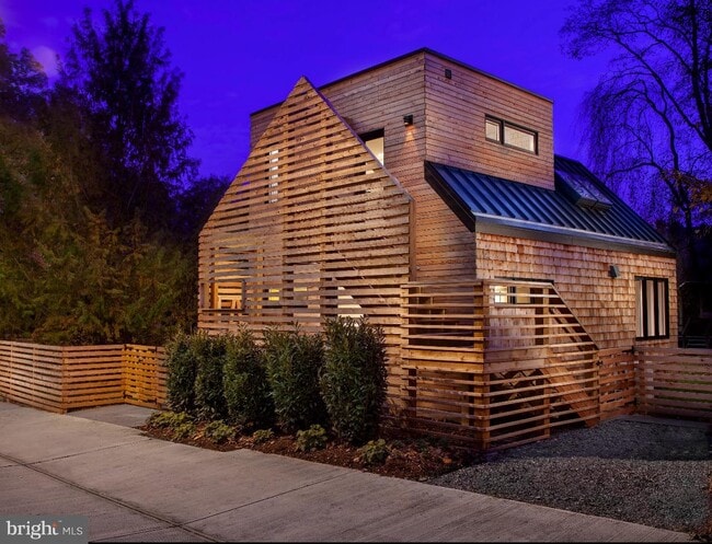 Building Photo - 3705 Brandywine St NW