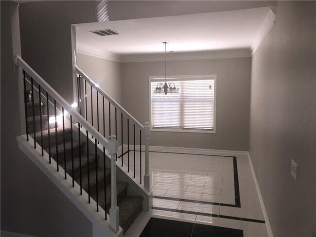 Building Photo - 3230 Arbor Oaks Dr SW