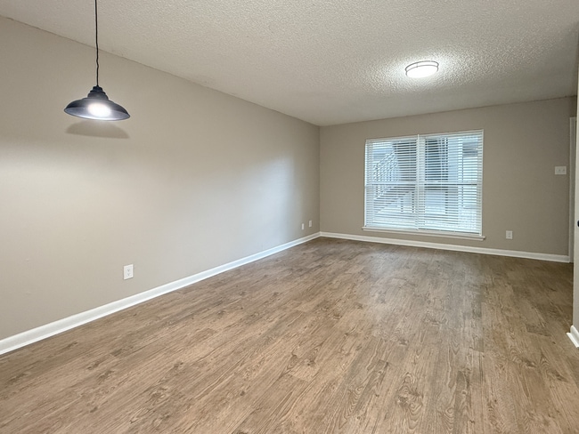 Studio Living Area 2 - Ingleside Gardens Apartments