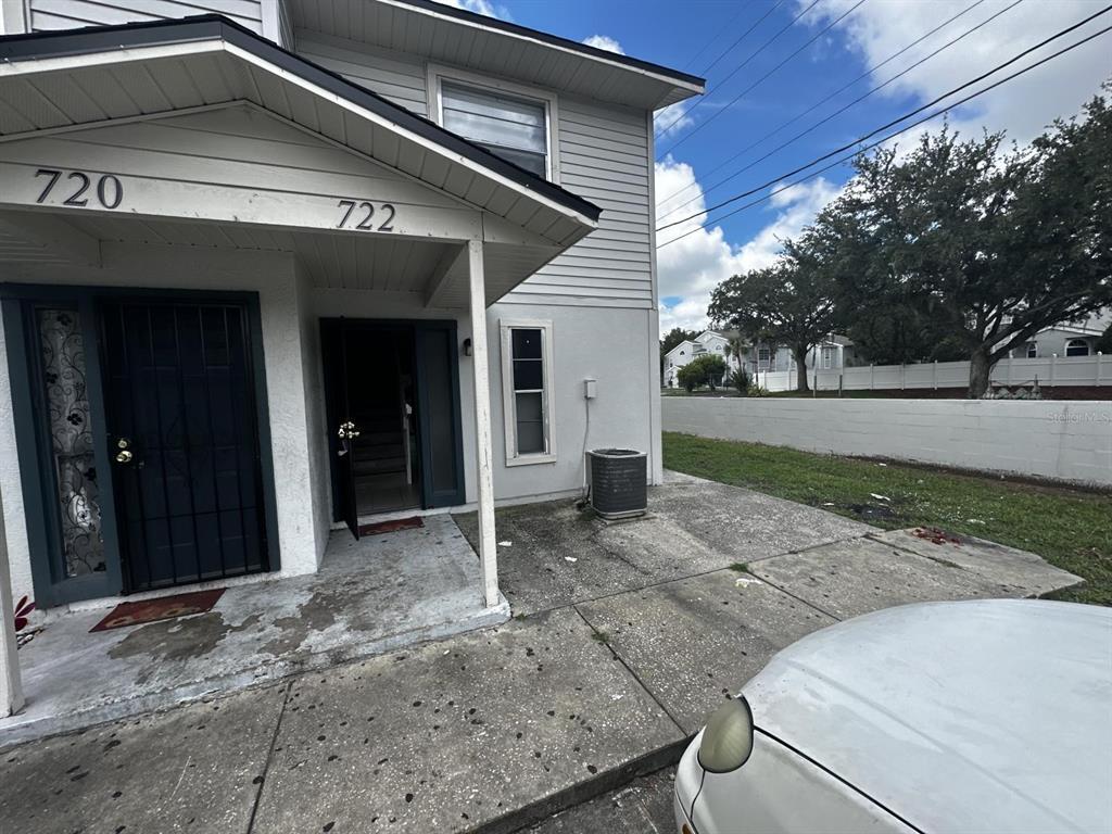 Foto principal - 720 W Columbia Ave