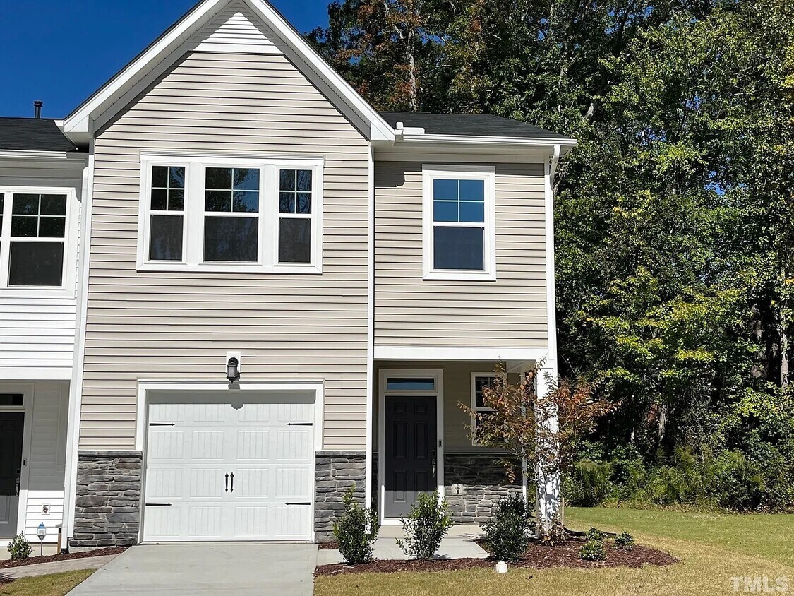 150 Vanilla Orchid Ln, Garner, NC 27529 Townhome Rentals in Garner NC