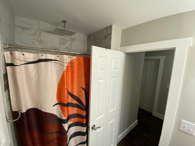 Guest Bathroom - 3508 Ruby H Harper Blvd SE