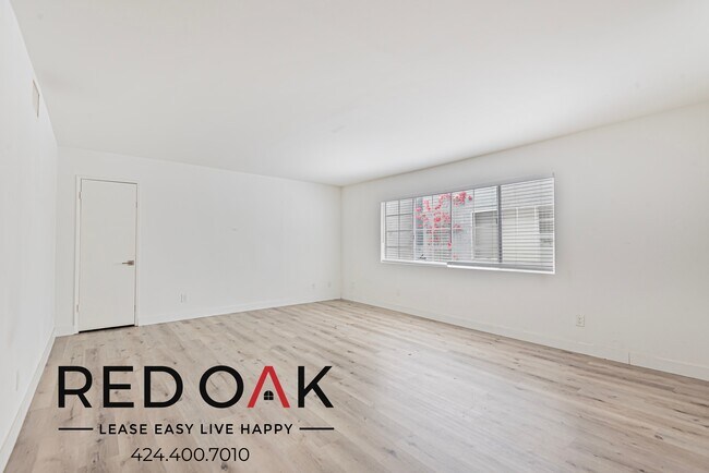 Foto del edificio - 4310 Russell Ave