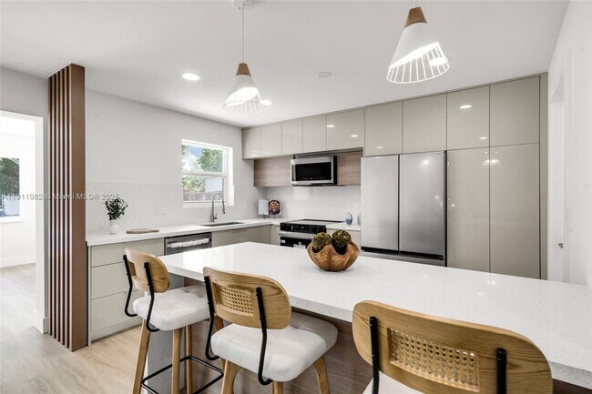 Foto del edificio - 3920 Hayes St