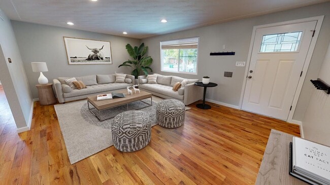 Building Photo - Beautiful ranch-style Lakewood home near L...