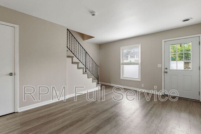Foto del edificio - 1112 McAlpine Avenue