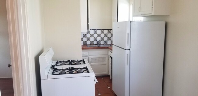 Foto del edificio - Cozy 1 BR. in Golden Hill - Close to All