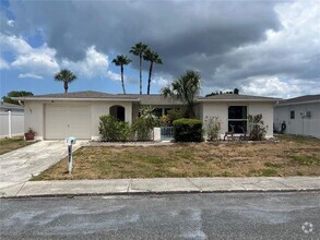 Building Photo - 7403 Populus Dr