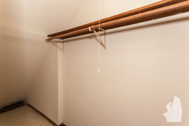 Foto del edificio - 2254 N Southport Ave