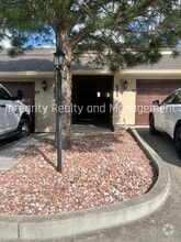 Building Photo - 6598 Pinewood Dr