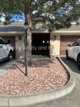 Building Photo - 6598 Pinewood Dr