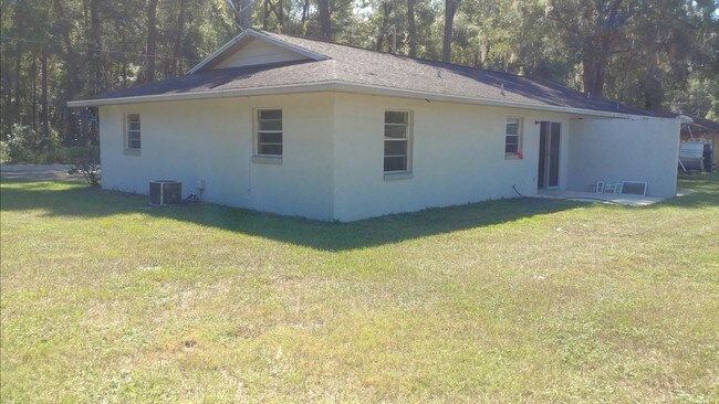 Building Photo - 3360 NE 58th Ave