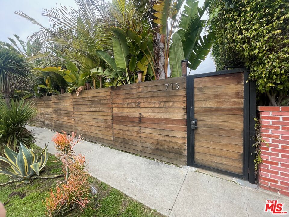 Foto principal - 713 Vernon Ave