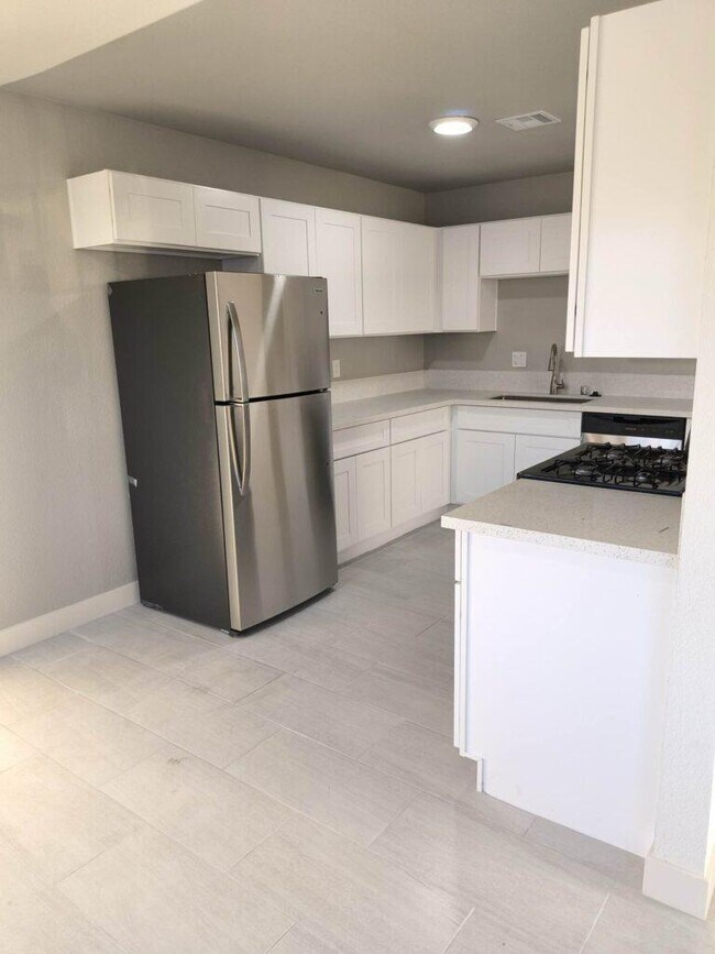 Building Photo - 6927 Appleton Dr