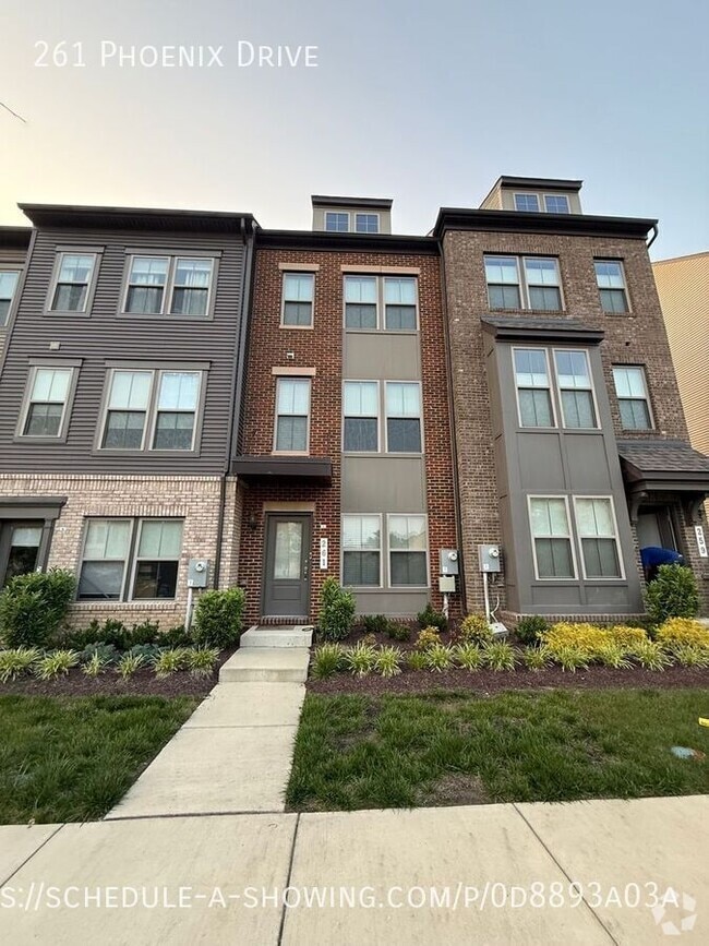 Building Photo - 261 Phoenix Dr