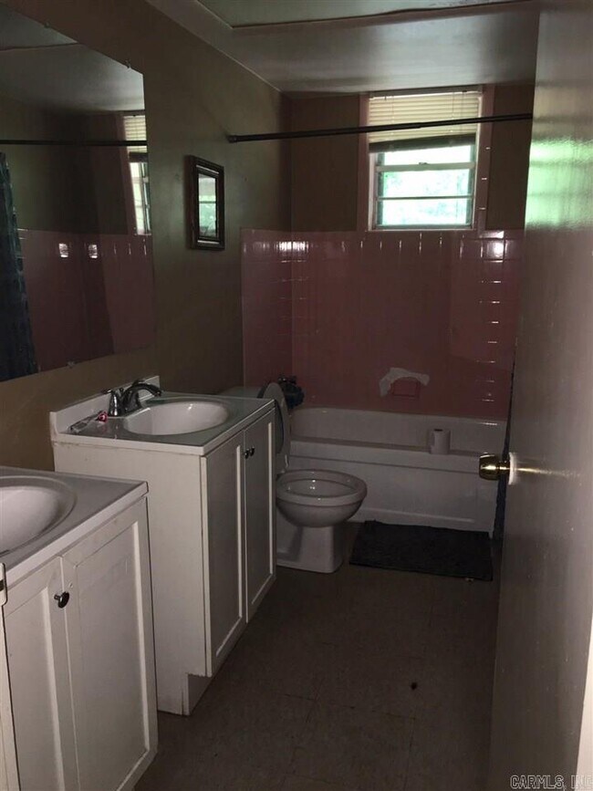 Foto del edificio - 7803 Preston Dr
