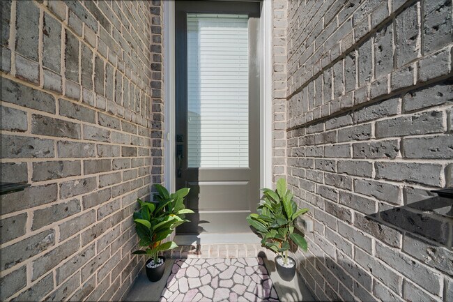Foto del edificio - 7906 Laurel Crest Dr