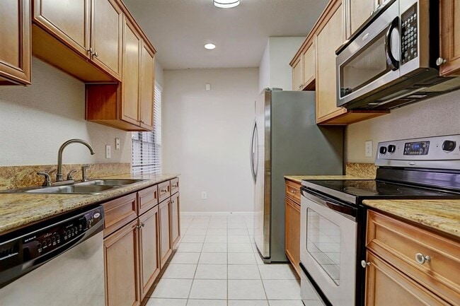 Foto del edificio - 2255 Braeswood Park Dr