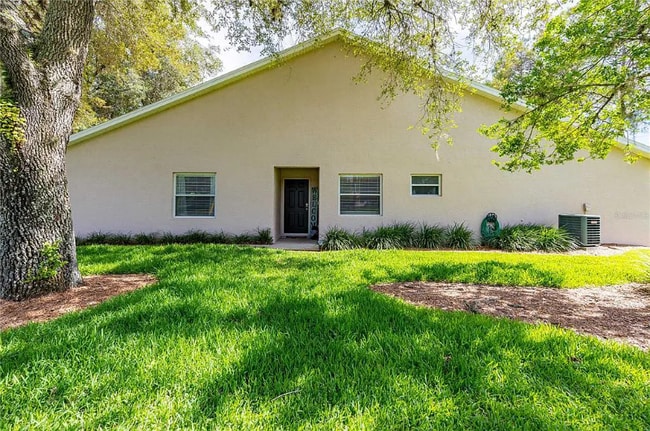Building Photo - 35249 Janine Dr