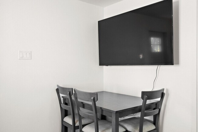 Foto del edificio - 2309 W Colter St