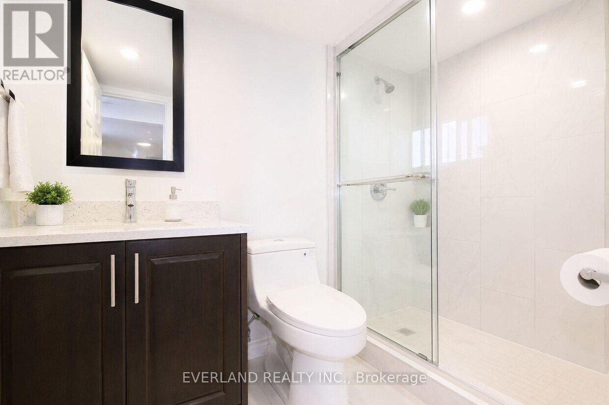 Photo du bâtiment - 1751 Bayview Ave