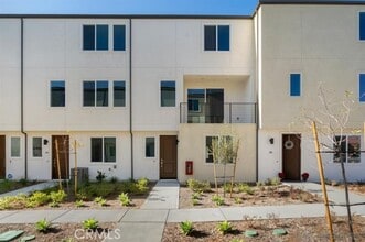 Building Photo - 5464 Seacliff Pl