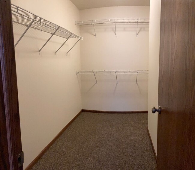 Building Photo - 1236 S Beach Way