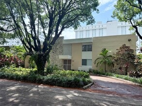 Building Photo - 1235 Mariposa Ave